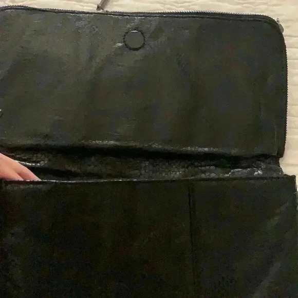 BCBG - Picture 3 of 4